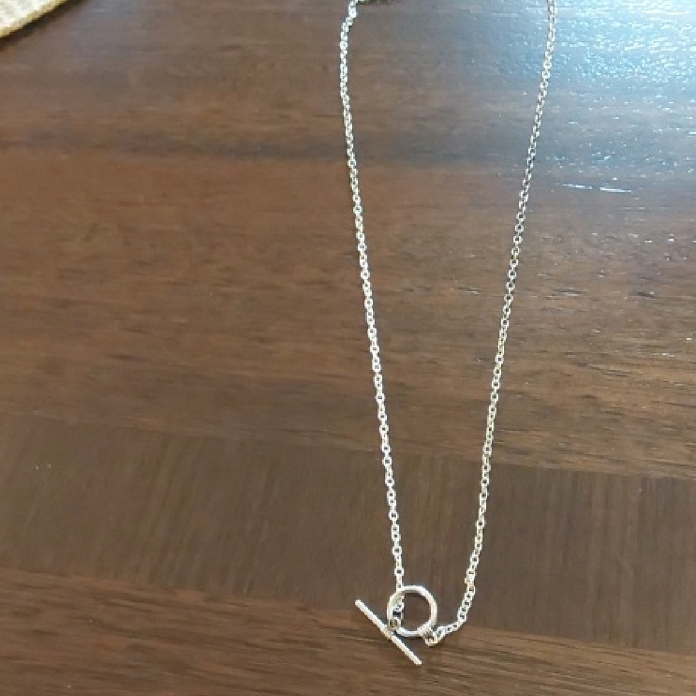 Elegant Silver Front Fastening Toggle Clasp T-Bar Closure Necklace
